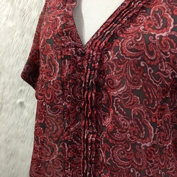 Gap women’s red paisley print sheer v neckline blouse top size medium - Picture 2 of 6